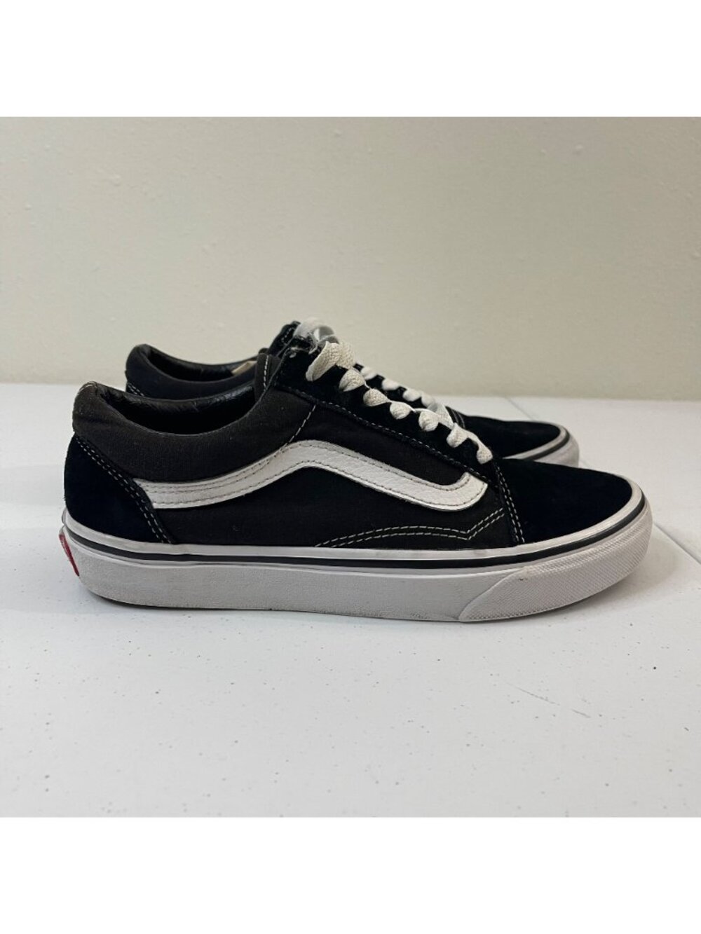 Vans Old Skool Black & White Classic Canvas Sneakers Women 7 Men 5.5 Unisex - Picture 6 of 12